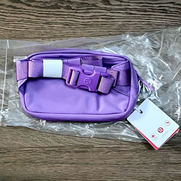 Lululemon Team Canada Future Legacy Mini Belt Bag, Purple Blossom Light -NWT - Picture 3 of 11